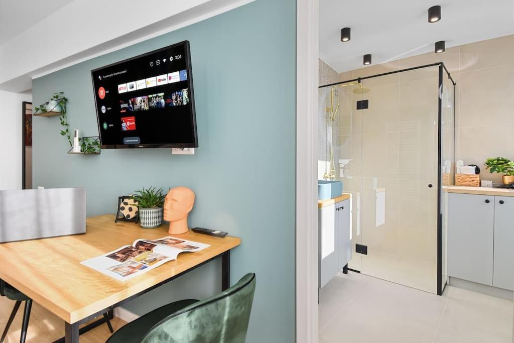 Mysa Modern Studio * Near Cismigiu Park * Netflix Bucharest Luaran gambar